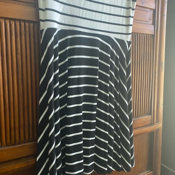 Loft Women’s Capped Sleeve Striped Dress - Picture 5 of 7